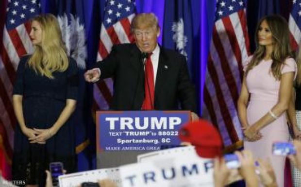 Amerikai előválasztás: Clinton és Trump nyert, Bush kiszállt