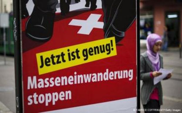 Svájci népszavazás: nem fogják kitoloncolni a menekülteket