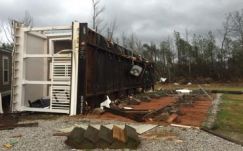 Tornádó-riadó az Egyesült Államok nyolc államában 