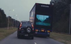 Forgalomban tesztelik a Samsung „átlátszó” kamionját
