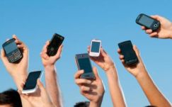 Hamarosabb több embernek lesz mobilja, mint elektromos árama