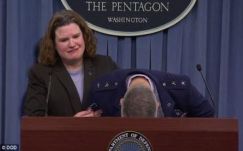 Elájult egy tábornok a Pentagonban tartott sajtótájékoztatón