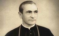 Kiállítás Csíkszeredában Márton Áron püspök életéről