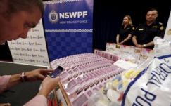 Melltartóbetétekbe rejtettek 900 millió dollárnyi kábítószert