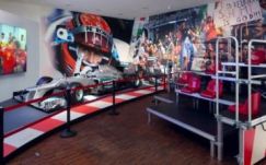 Egyedülálló kiállítás nyílt Schumacherről