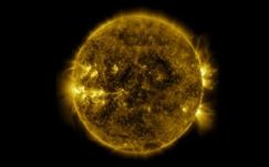 Néhány percbe sűrítette a NASA a Nap egy teljes évét