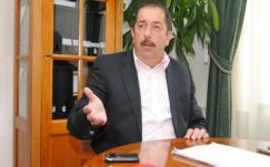 Felfüggesztették RMDSZ-elnöki tisztségéből Bunta Leventét