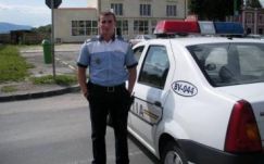 Egy egész rendszer ellen küzd Románia legnépszerűbb rendőre