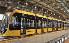Márciustól Budapesten jár a világ leghosszabb villamosa