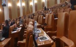 Ambrus Attila: Mitisír a hogyishívják?