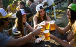 Rákkeltó gyomirtót találtak márkás német sörökben