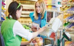 Hétfőtől már más szabályok szerint vásárolnak a romániaiak