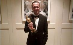 Oscar-szobros fotóval köszönte meg Molnár Levente a szurkolást