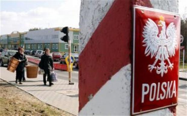 Egy hónapra Lengyelország is visszaállítja a határellenőrzést