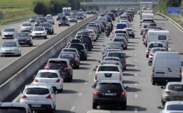 Forgalommal szemben hajtott az autópályán a részeg román sofőr