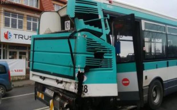 Hat sérültje van a kolozsvári buszbalesetnek