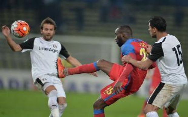 Liga 1: a címvédő Steaua a listavezető Astrát fogadja