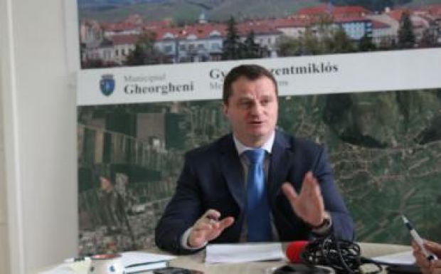 Az első fokú ítélet szerint visszatérhet hivatalába Gyergyószentmiklós polgármestere