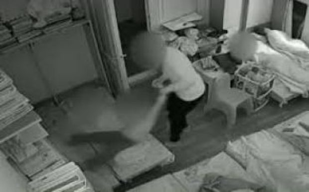 Az igazgatónő ütlegelte a gyermekeket egy óvodában