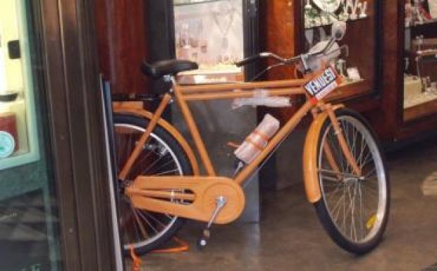 Róma másként: az 5 eurós szelfibottól a 850 eurós talicskáig