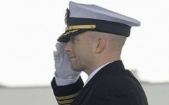 Túszmentő tengerészgyalogost tüntetett ki az amerikai elnök