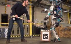 Módszeresen kínozzák a robotokat a Google-nél