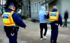 Romániai embercsempészt fogtak az M1-es autópályán