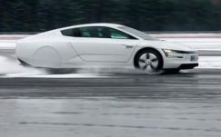 Alig 2,5 literes fogyasztása lesz a Volkswagen új autójának