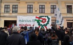 Bekiabáltak Emil Bocnak a kolozsvári megemlékezésen