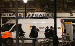 Nem találják a rendőrökre támadó fegyveres szökevényeket Brüsszelben 