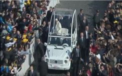 Ferenc pápa a migránsok befogadására szólított fel