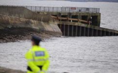 Meghalt egy öttagú család, amikor autójuk a tengerbe esett