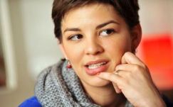 Cenzúrázni kell Ördög Nóra könyvének borítóját