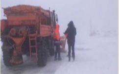Sűrűn havazik a romániai hegyek egy részében