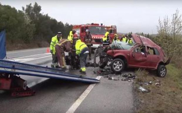 Dacia ütközött Volkswagen Golffal, heten haltak meg a balesetben