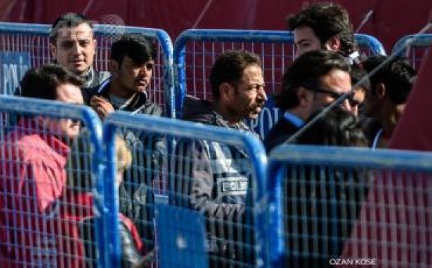 Rendbontás nélkül toloncolták vissza Törökországba a menekülteket