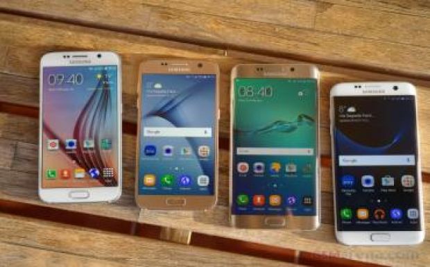 Viszik a Galaxy S7-et, mint a cukrot