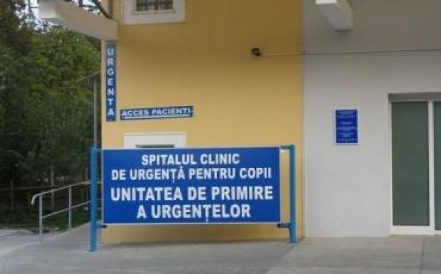 Megalázott magyar lány: megbírságolta az orvost és a kórházat a CNCD
