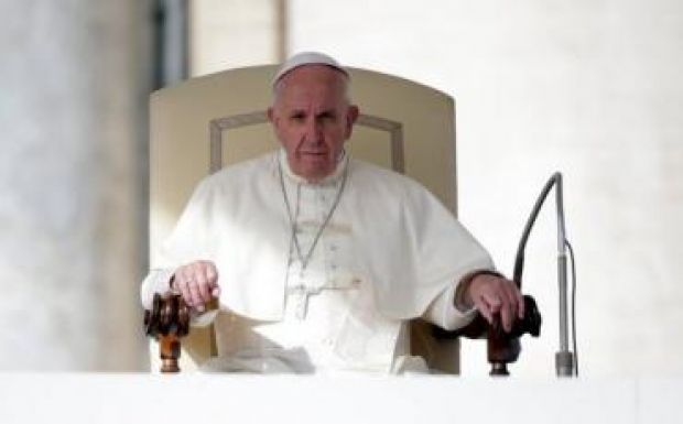 Ferenc pápa elutasította a melegekkel szembeni diszkriminációt