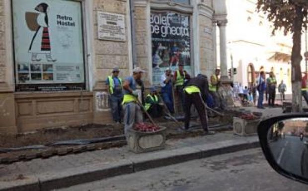 Sokat dolgoznak a romániaiak, de pocsék hatásfokkal