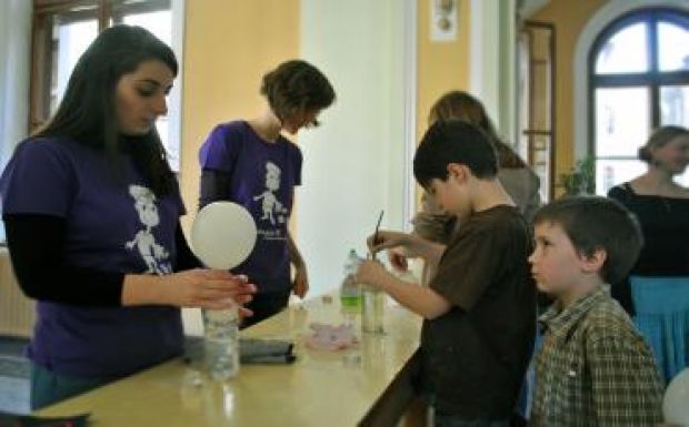 Fizika élesben – füstölt, fagyott, ázott a Kísérletszombat