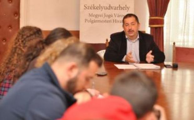 A városfeljesztési stratégián és az ingatlanadón vitáznak Székelyudvarhelyen 