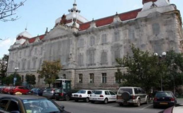 Vissza kell szolgáltatni a katolikus egyháznak a nagyváradi pénzügyi palotát