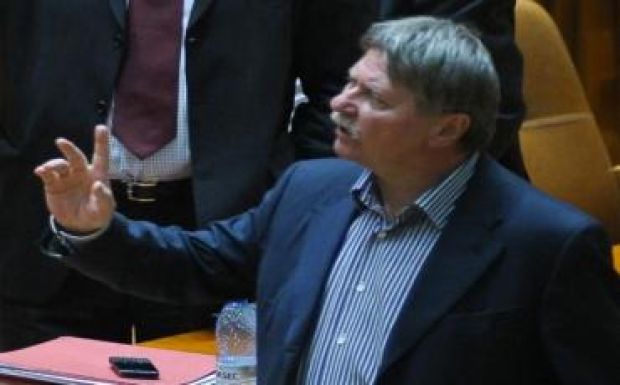 Nem szavazta meg a szenátus az RMDSZ törvényen kívül helyezését