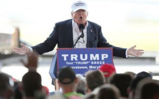 Április utolsó keddjén Trump megelőzte Clintont