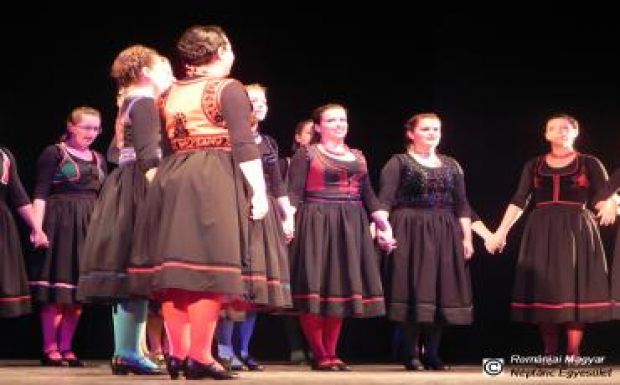 Még tíz napig lehet jelentkezni az Erdélyi Néptánc Antológiára 