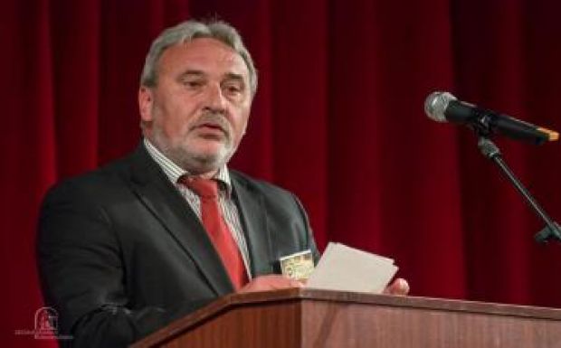 Több mint 3000 támogató aláírással indul újabb mandátumért Bokor Tibor