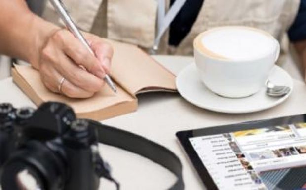 Most már az újságírók is kapnak nyugdíjpótlékot