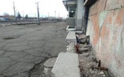 Lerobbant a csíkszeredai pályaudvar, de legalább magyarul mondják be a késéseket