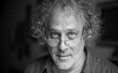 Kisebbségben: Beárulás és kiárusítás – intimitások a Jelentés-térben